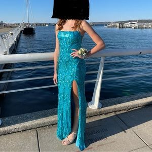 Windsor sequin prom dress size small